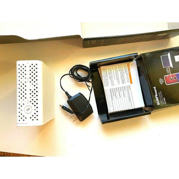 Arris SURFboard SBG6700-AC 8x4 DOCSIS 3.0 Cable Modem with AC1600 WiFi Router - Picture 6 of 9